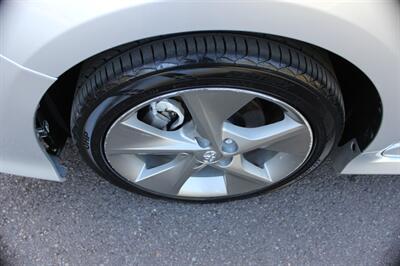 2012 Toyota Camry SE V6   - Photo 19 - Salem, OR 97317