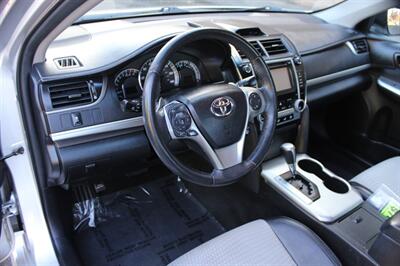 2012 Toyota Camry SE V6   - Photo 9 - Salem, OR 97317