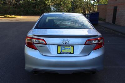 2012 Toyota Camry SE V6   - Photo 8 - Salem, OR 97317