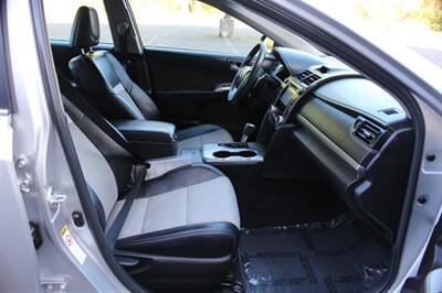 2012 Toyota Camry SE V6   - Photo 17 - Salem, OR 97317