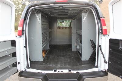2015 Chevrolet Express 3500 - Photo 14 - Salem, OR 97317