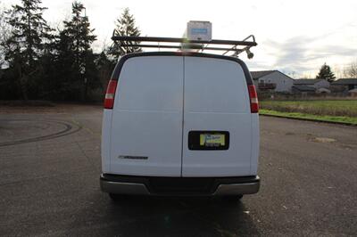 2015 Chevrolet Express 3500 - Photo 8 - Salem, OR 97317