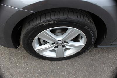 2015 Volkswagen Golf TDI S Sport Wagon - Photo 20 - Salem, OR 97317