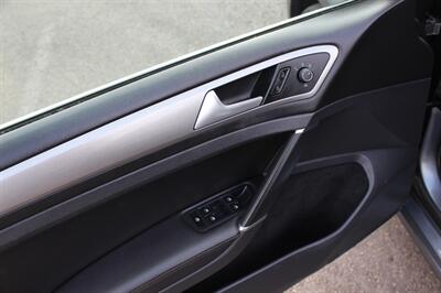 2015 Volkswagen Golf TDI S Sport Wagon - Photo 11 - Salem, OR 97317