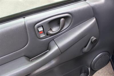 2003 Chevrolet S-10 3dr Extended Cab - Photo 12 - Salem, OR 97317