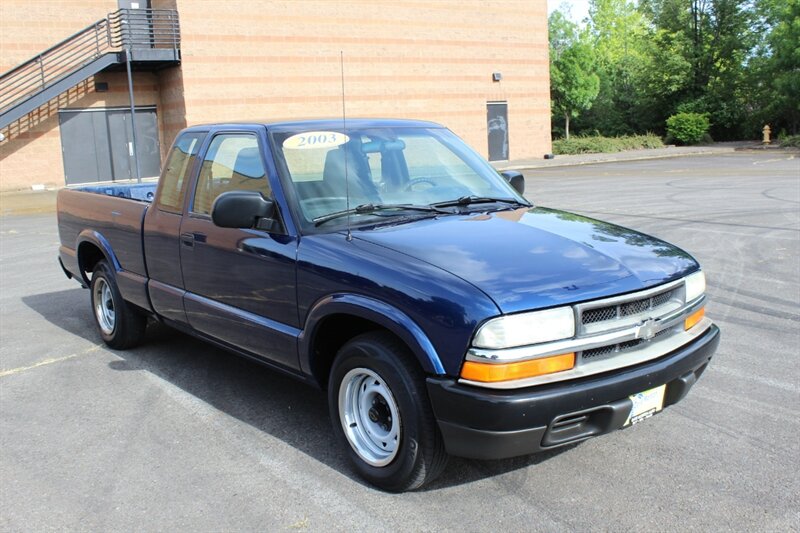2003 Chevrolet S-10 3dr Extended Cab  