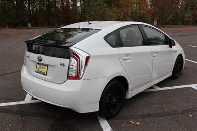 2015 Toyota Prius Two   - Photo 4 - Salem, OR 97317