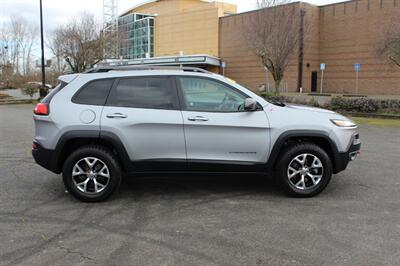 2015 Jeep Cherokee Trailhawk   - Photo 5 - Salem, OR 97317