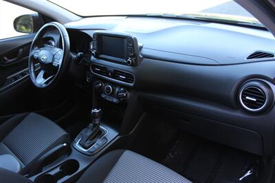 2018 Hyundai KONA SEL   - Photo 17 - Salem, OR 97317