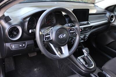2021 Kia Forte LXS   - Photo 9 - Salem, OR 97317
