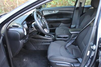 2021 Kia Forte LXS   - Photo 10 - Salem, OR 97317
