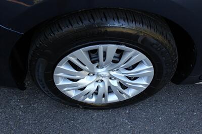 2014 Toyota Camry LE - Photo 18 - Salem, OR 97317
