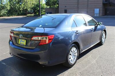 2014 Toyota Camry LE - Photo 4 - Salem, OR 97317