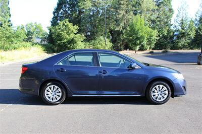 2014 Toyota Camry LE - Photo 5 - Salem, OR 97317