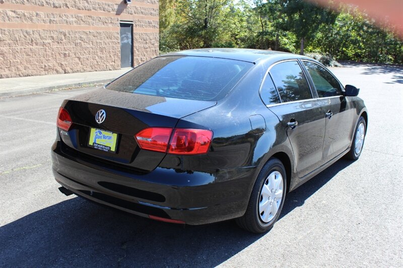 2014 Volkswagen Jetta S photo 4