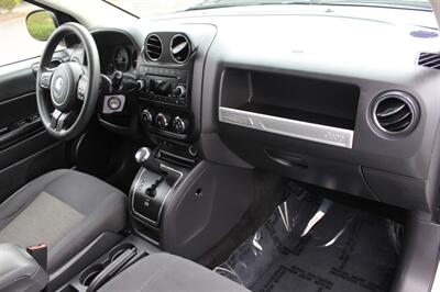 2016 Jeep Compass Sport   - Photo 17 - Salem, OR 97317