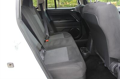 2016 Jeep Compass Sport   - Photo 16 - Salem, OR 97317