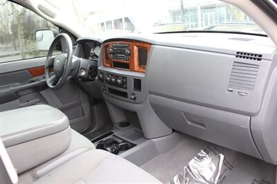 2006 Dodge Ram 1500 SLT Mega Cab   - Photo 15 - Salem, OR 97317