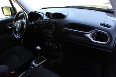 2015 Jeep Renegade Latitude   - Photo 17 - Salem, OR 97317