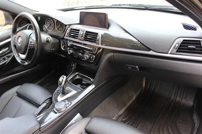 2017 BMW 330i xDrive - Photo 16 - Salem, OR 97317