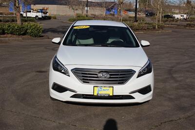 2017 Hyundai Sonata SE   - Photo 6 - Salem, OR 97317