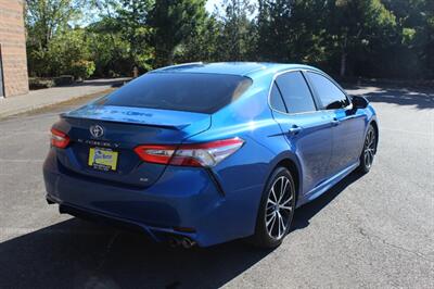 2018 Toyota Camry SE   - Photo 4 - Salem, OR 97317