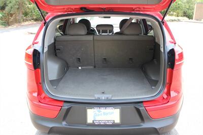 2011 Kia Sportage LX   - Photo 15 - Salem, OR 97317