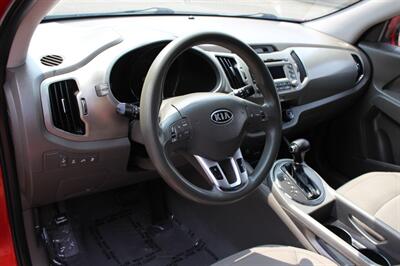 2011 Kia Sportage LX   - Photo 9 - Salem, OR 97317
