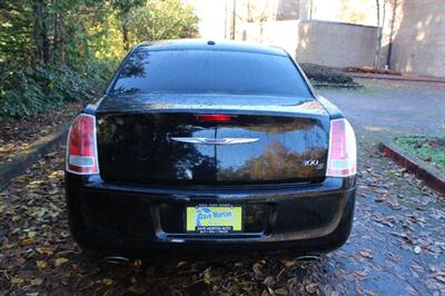 2014 Chrysler 300 S   - Photo 8 - Salem, OR 97317