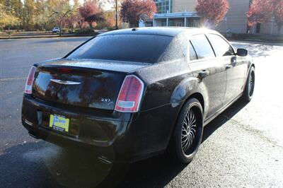 2014 Chrysler 300 S   - Photo 4 - Salem, OR 97317