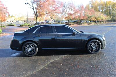 2014 Chrysler 300 S   - Photo 5 - Salem, OR 97317