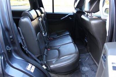 2011 Nissan Pathfinder LE   - Photo 17 - Salem, OR 97317