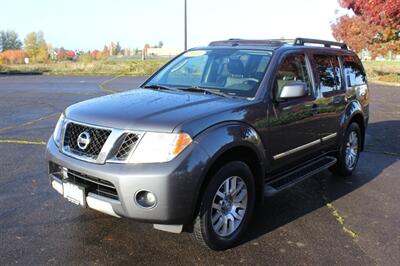2011 Nissan Pathfinder LE   - Photo 2 - Salem, OR 97317