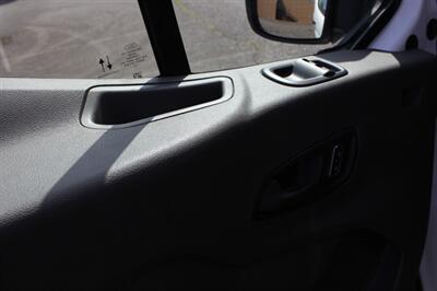 2025 Ford Transit 250 - Photo 11 - Salem, OR 97317