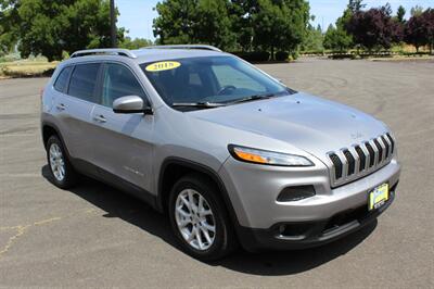2018 Jeep Cherokee Latitude Plus   - Photo 1 - Salem, OR 97317