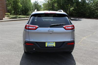 2018 Jeep Cherokee Latitude Plus   - Photo 8 - Salem, OR 97317