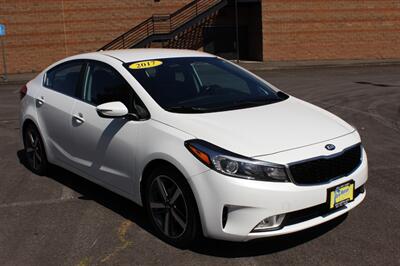 2017 Kia Forte EX Luxury   - Photo 1 - Salem, OR 97317