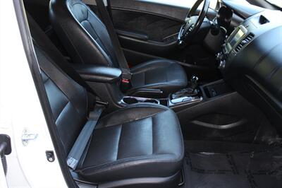 2017 Kia Forte EX Luxury   - Photo 17 - Salem, OR 97317