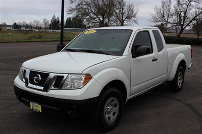 2016 Nissan Frontier S   - Photo 2 - Salem, OR 97317