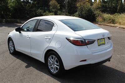 2017 Toyota Yaris iA   - Photo 3 - Salem, OR 97317