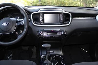 2019 Kia Sorento LX V6   - Photo 15 - Salem, OR 97317