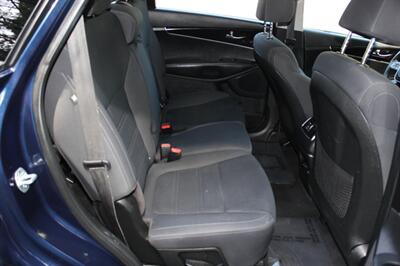 2019 Kia Sorento LX V6   - Photo 18 - Salem, OR 97317