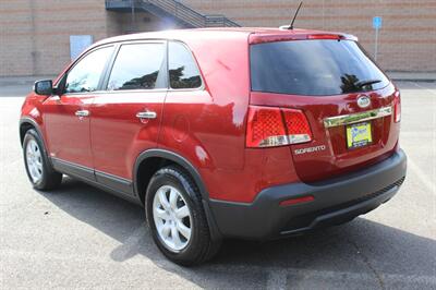 2011 Kia Sorento LX - Photo 3 - Salem, OR 97317