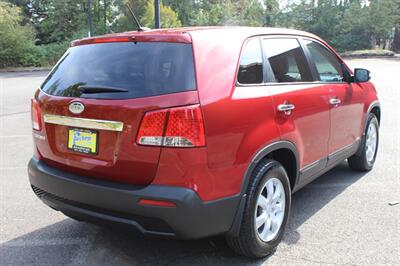 2011 Kia Sorento LX - Photo 4 - Salem, OR 97317