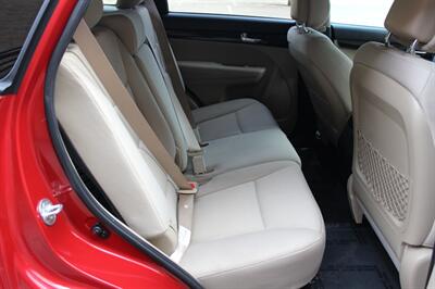 2011 Kia Sorento LX - Photo 16 - Salem, OR 97317
