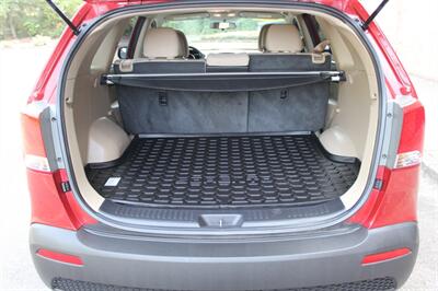2011 Kia Sorento LX - Photo 15 - Salem, OR 97317