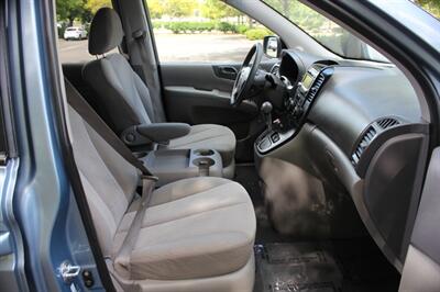 2012 Kia Sedona LX - Photo 19 - Salem, OR 97317