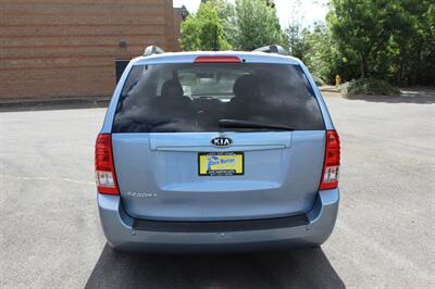 2012 Kia Sedona LX - Photo 8 - Salem, OR 97317