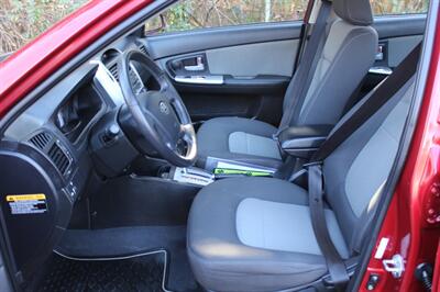 2009 Kia Spectra SX   - Photo 11 - Salem, OR 97317