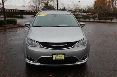 2017 Chrysler Pacifica Touring-L   - Photo 6 - Salem, OR 97317